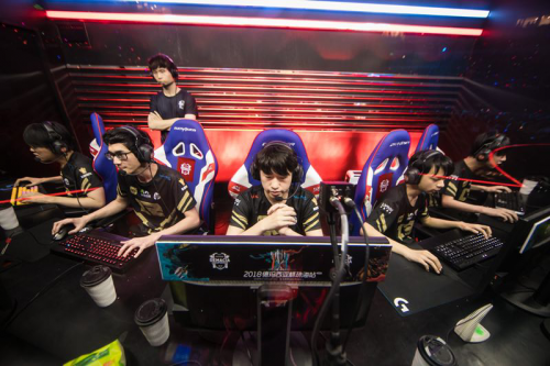 成功拉近了 成功拉近了