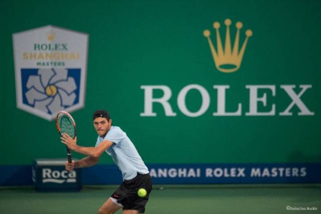 詹姆斯空砍26+7+11错失绝平三分 主场惜败黄蜂.