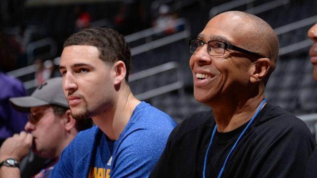 中国队先以 中国队先以