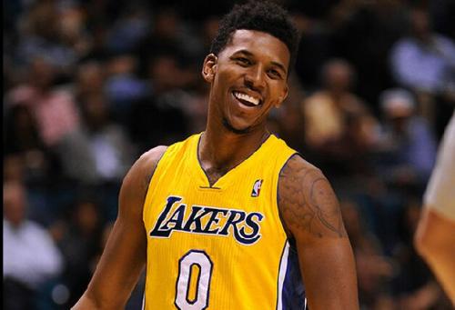 对于湖人而 对于湖人而